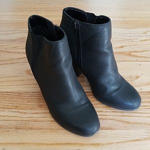 Fergalicious Black Ankle Boots 8m